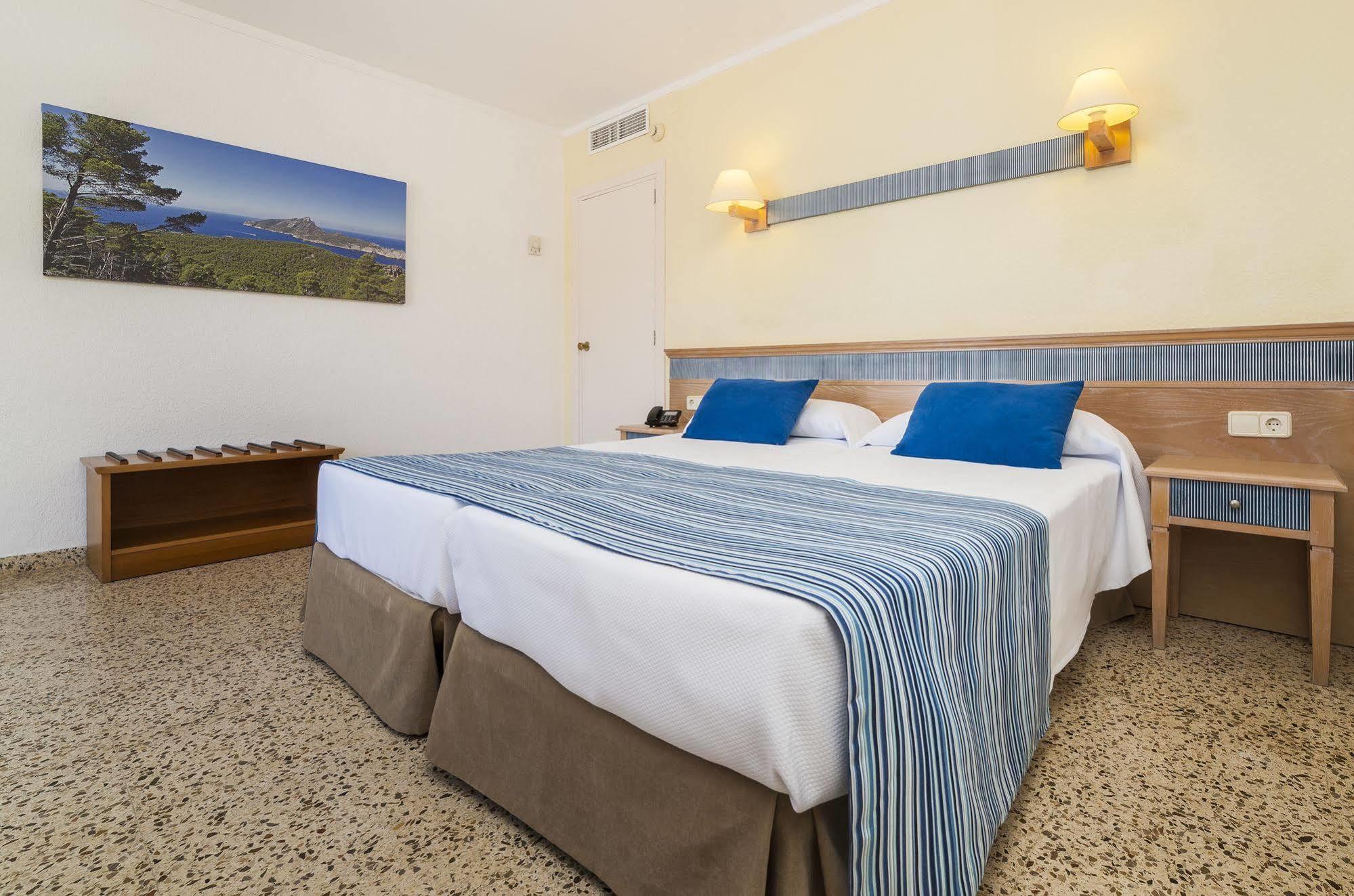 Globales Simar Otel Cala de Sant Vicenc Dış mekan fotoğraf